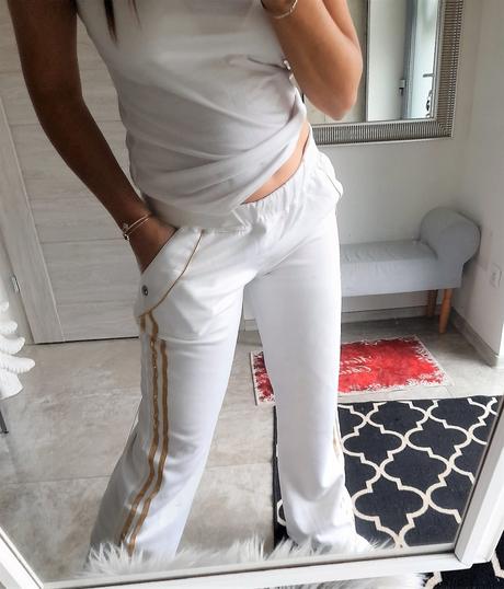 Tepláky so zlatými pásmi-l, l