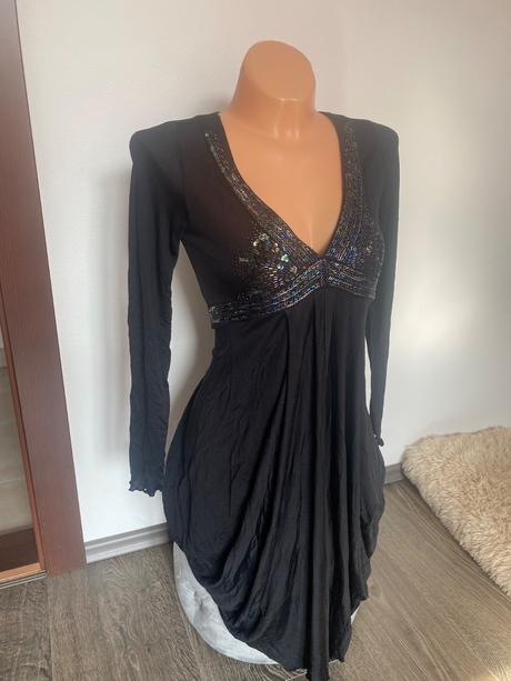 Patrizia pepe luxusné saty v 40, sedí  s a m, m