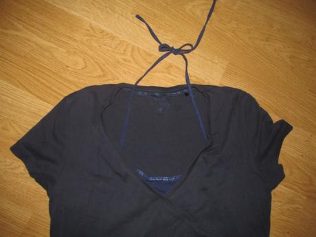 Modré tričko s efektom tielka, pod ním v. 44, 44