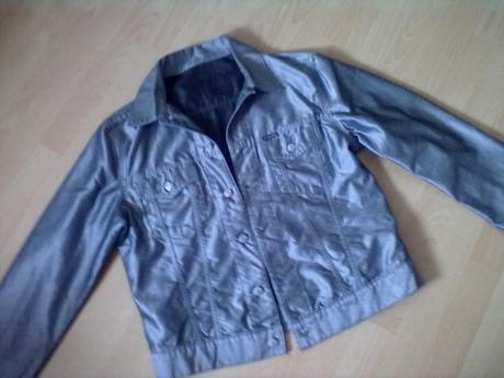 Dzinsova vetrovka tmavoseda  jarna, l