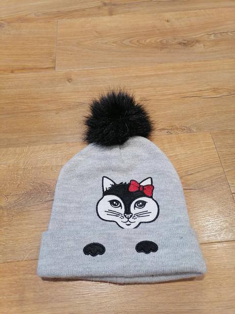 Dievčenská čiapka, 134