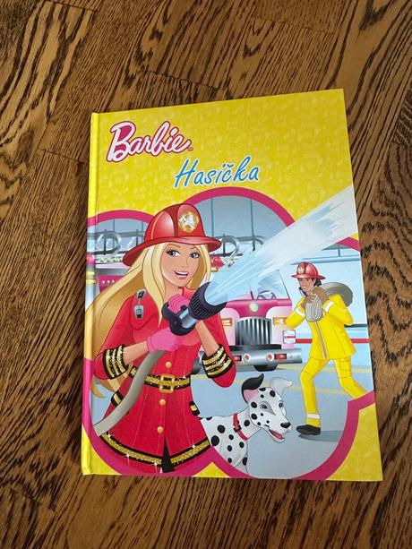 Barbie knizka, 