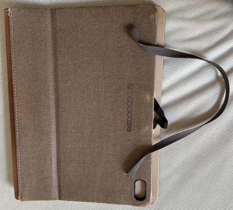 Obal na tablet od dodocase za 20eur+zadarmo,