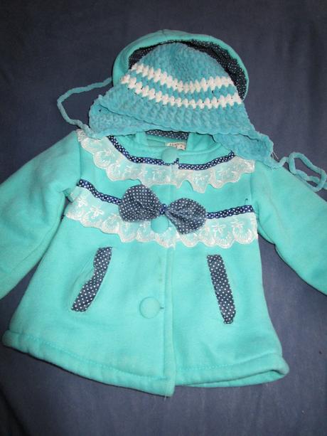 Kabátik a čiapočka, 74