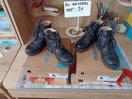 Dievčenské prechodné topánky zn.mayoral veľ.31, mayoral,31
