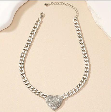 Náhrdelník so srdiečkom,