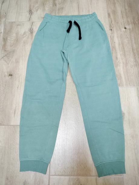 Teplaky, pepperts,146