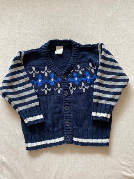 Krásny svetrik, dirkje,86