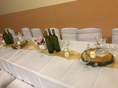 Sada dekoracii a vyzdob na oslavu,