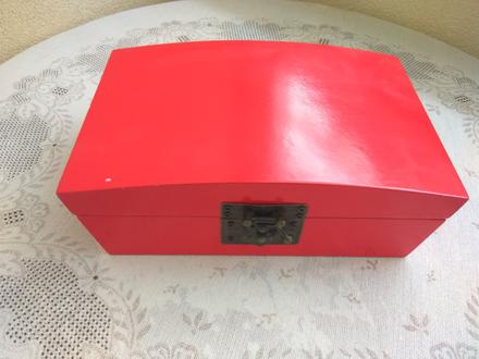 Drevená šperkovnica,