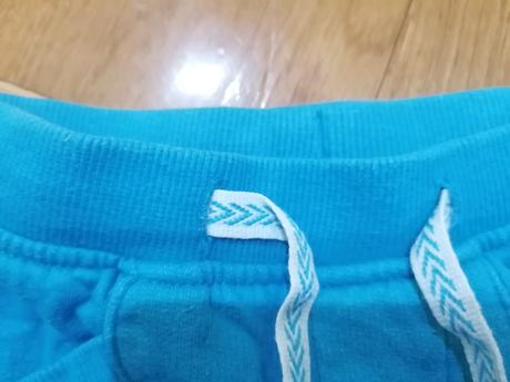 Tyrkysové tepláky, pepco,68