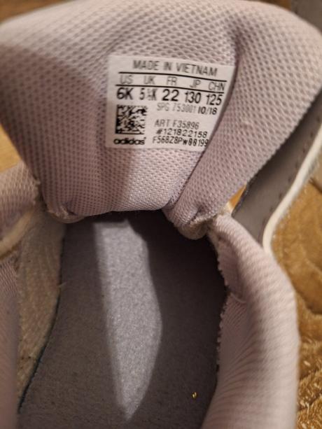 Predam tenisky, adidas,22