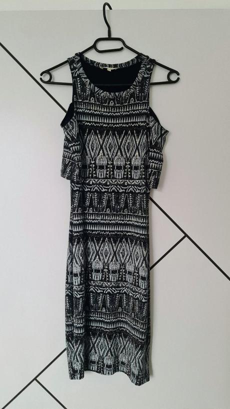 Trblietavé šaty zn. koton, s