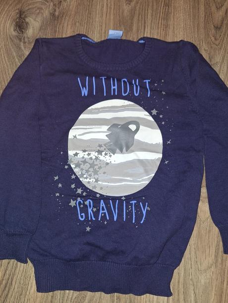 Nenoseny pulovrik, 122