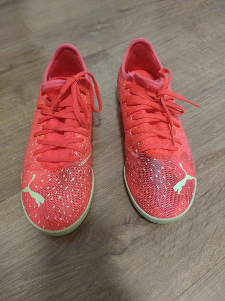 Halovky, puma,36
