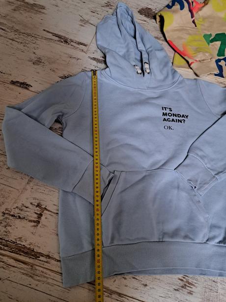 Mikiny do skoly, 152