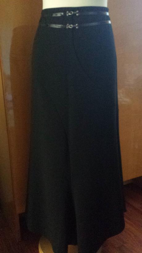 Elegantná  dlhá sukňa  44/46, 44