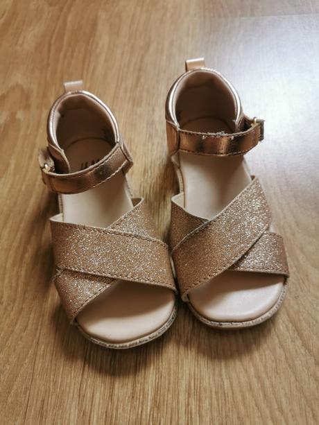 Detské sandálky, h&m,22