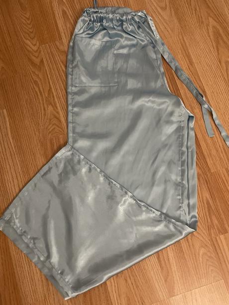 Dámske  saténové pyžamové nohavice, m