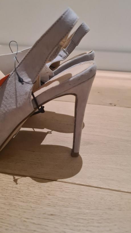 Lodičky, reserved,37