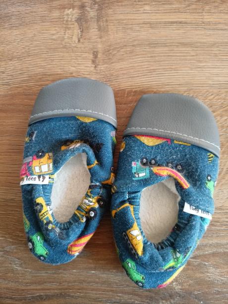 Capacky textilne, 23