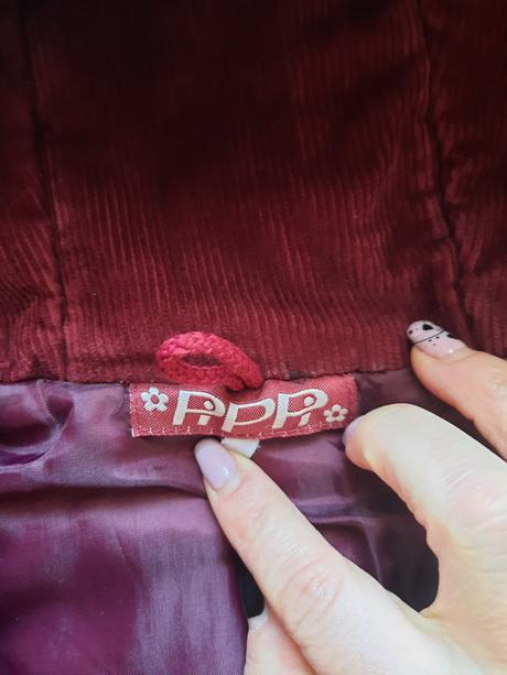 Dievčenská bunda, 134