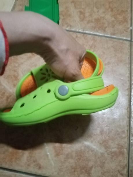 Sandálky crocsky, 29