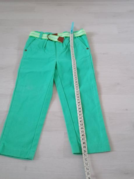 Krásne bavlnené nohavice, 92