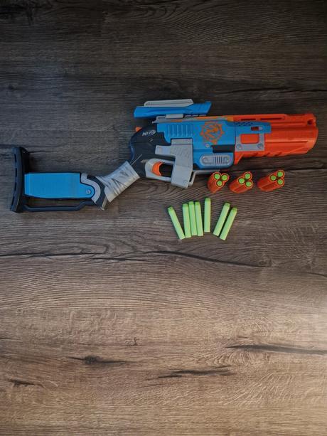 Nerf zombie strike, 