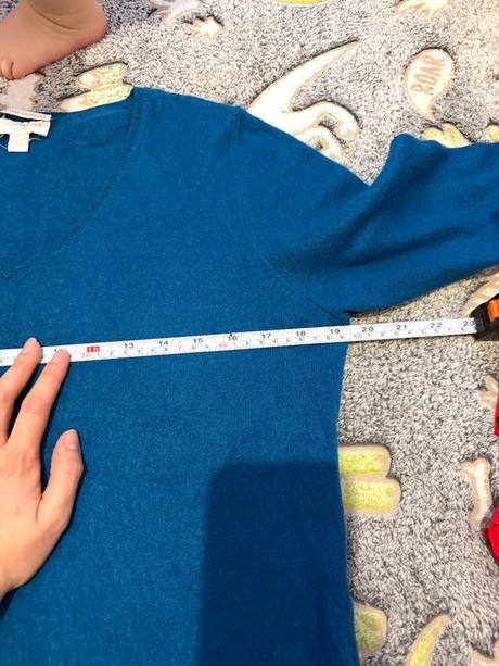 Tyrkysovo modrý kašmírový sveter, s