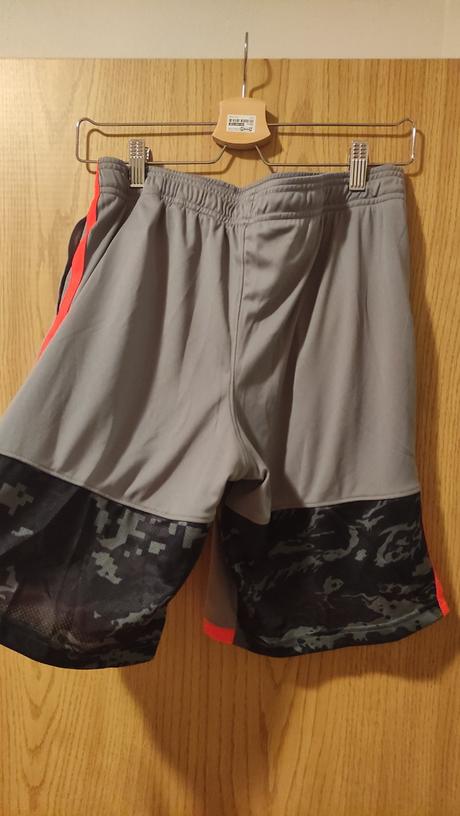 Junior under armour yxl, under armour,158 / 164 / xl