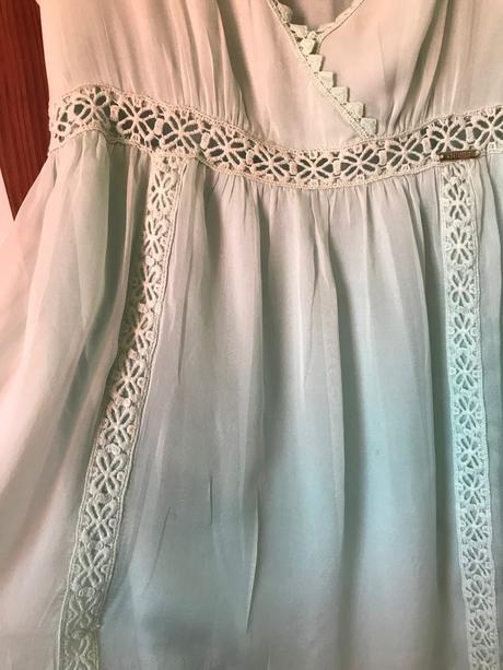 Saty guess z pravého hodvábu 40/42, guess,l