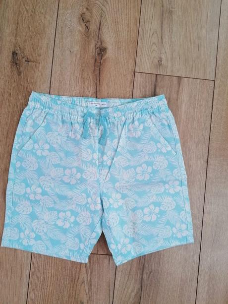 Kraťasy, sinsay,140