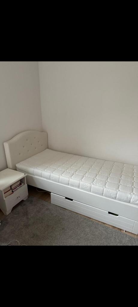 Posteľ s úložným priestorom a nočným stolíkom, šírka (cm): 90,dĺžka (cm): 200