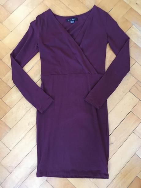 Obtiahnuté šaty, gate,xs