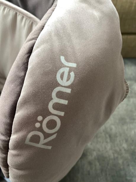 Autosedačka römer, römer