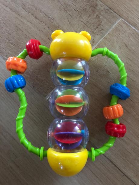 Kúsatko/hrkálka motýlik, 