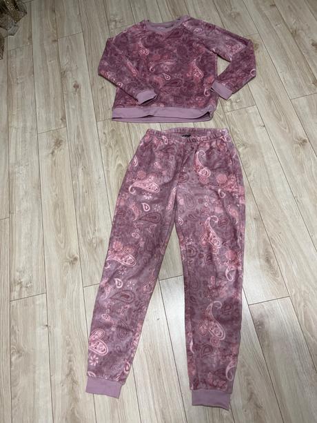 Jemnucka domaca suprava, m