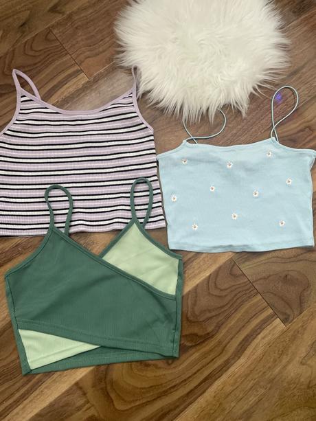 Dievčenské tielka, s