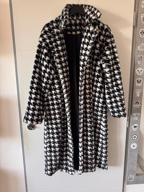 Čiernobiely kabát imoda, m