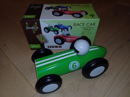 Drevené auto jouéco, 