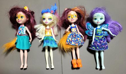 Balík 4 bábik enchantimals (mattel),