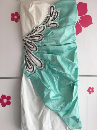 Spoločenské šaty, 36