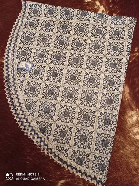 Obrus nový ručne sity, 