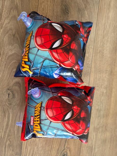 Spiderman nafukovacie koleso a rukávniky,