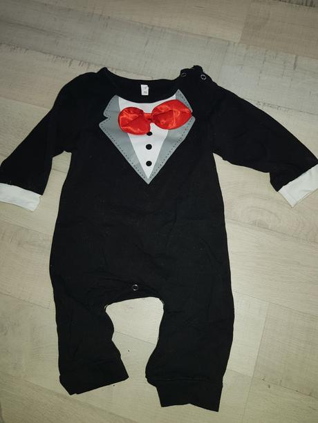 Sviatocny overal, 68