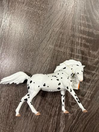 Safari ltd- kon biely so skvrnami,