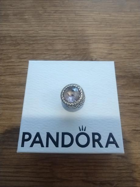 28ks pandora prívesky., pandora