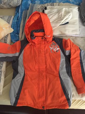 Lyžiarska vetrovka, 146