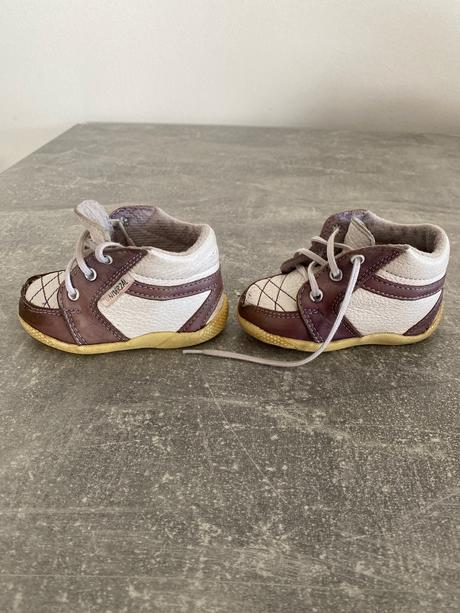 Univerzal 18 topanocky, 18